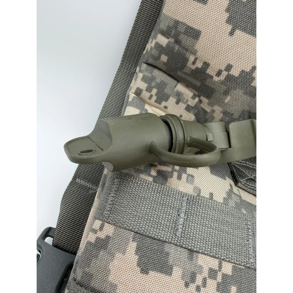 US Military MOLLE II Hydration Carrier ACU Digital Camo Specialty Defense‎ B113
